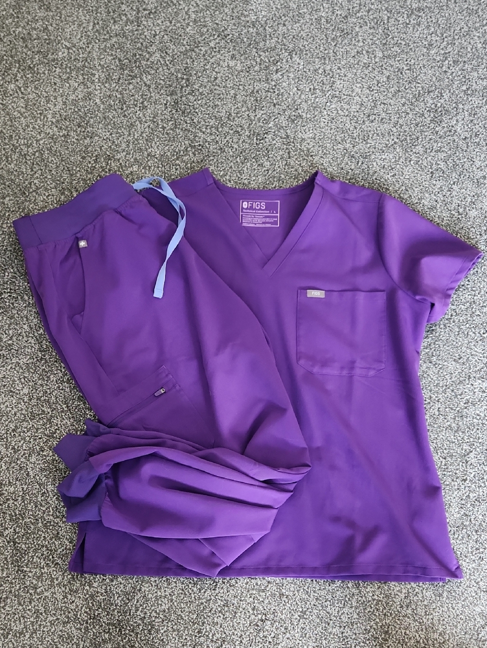 Figs Purple Scrub Set - L Catarina Scrub Top & XL Joggers